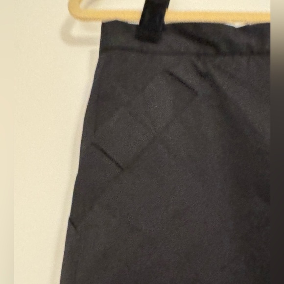 Club Monaco Black Above the Knee Pencil Skirt - Picture 2 of 6